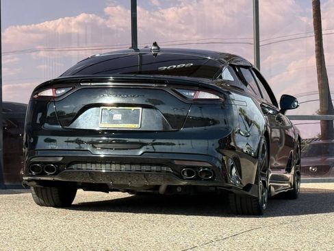 Used 2020 Kia Stinger GT1 RWD image 11