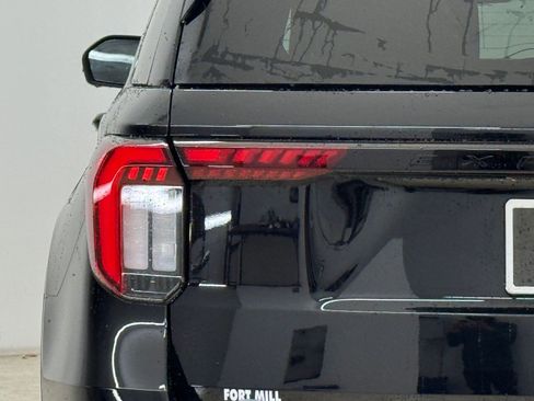 New 2026 Ford Explorer ST-Line w/ ST-Line Street Pack image 13