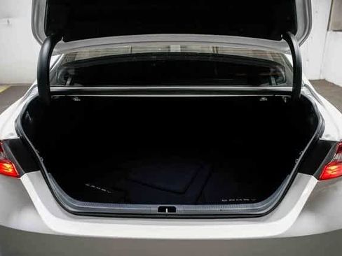 Used 2023 Toyota Camry SE image 26