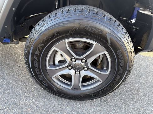 Used 2018 Jeep Wrangler Sport image 31