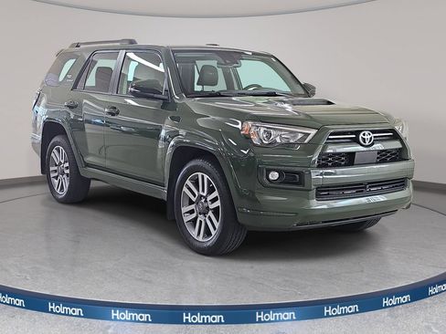 Used 2022 Toyota 4Runner TRD Sport w/ Technology Package RWD image 4