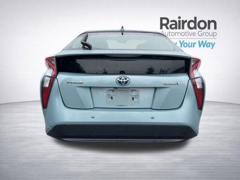 Used 2018 Toyota Prius Four w/ Advanced Technology Package FWD image 6