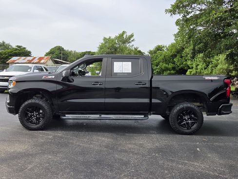 Certified 2022 Chevrolet Silverado 1500 LT Trail Boss w/ LT Trail Boss Premium Package AWD/4WD image 2