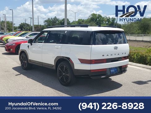 Certified 2025 Hyundai Santa Fe Calligraphy image 7