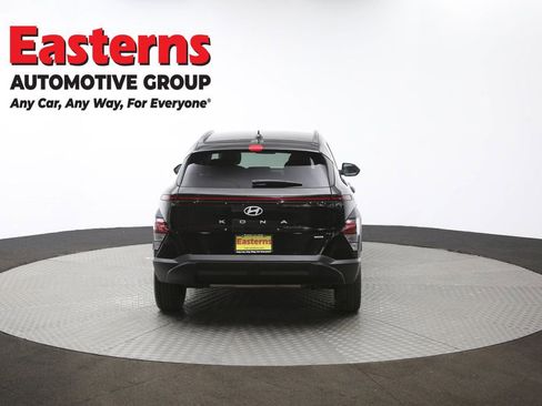 Used 2024 Hyundai Kona SEL image 37