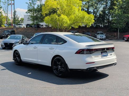 Used 2023 Honda Accord Sport image 7