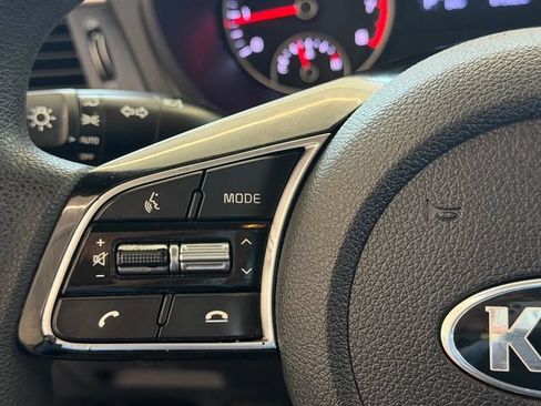 Used 2020 Kia Optima LX FWD image 21