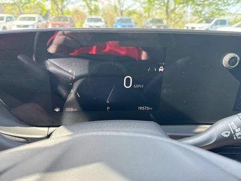 Used 2025 Buick Envista Sport Touring FWD image 12