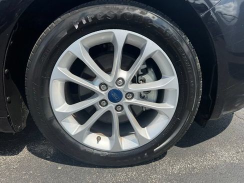 Used 2019 Ford Fusion SE FWD image 35