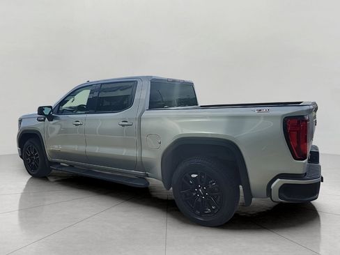 Used 2022 GMC Sierra 1500 Elevation w/ X31 Off-Road Package AWD/4WD image 8
