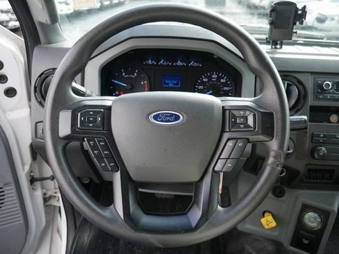Used 2022 Ford F750 2WD Regular Cab Super Duty image 13