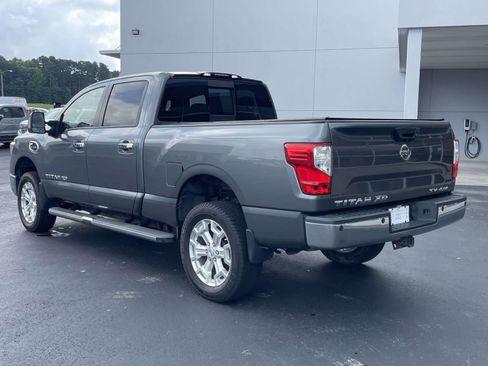 Used 2016 Nissan Titan SV AWD/4WD image 5