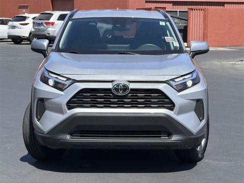 Used 2025 Toyota RAV4 XLE FWD image 7