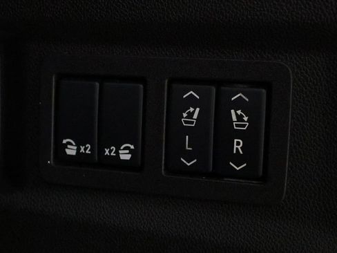 Used 2025 GMC Yukon AT4 Ultimate w/ LPO, Floor Liner Package AWD/4WD image 13