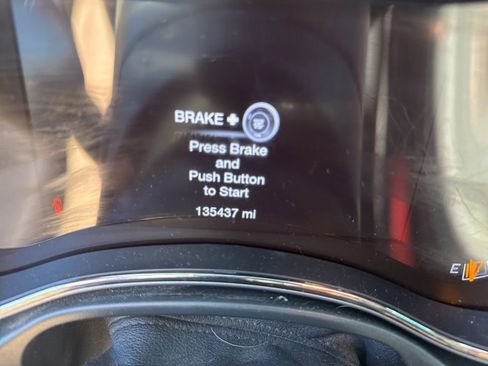 Used 2020 Jeep Grand Cherokee Limited X image 17