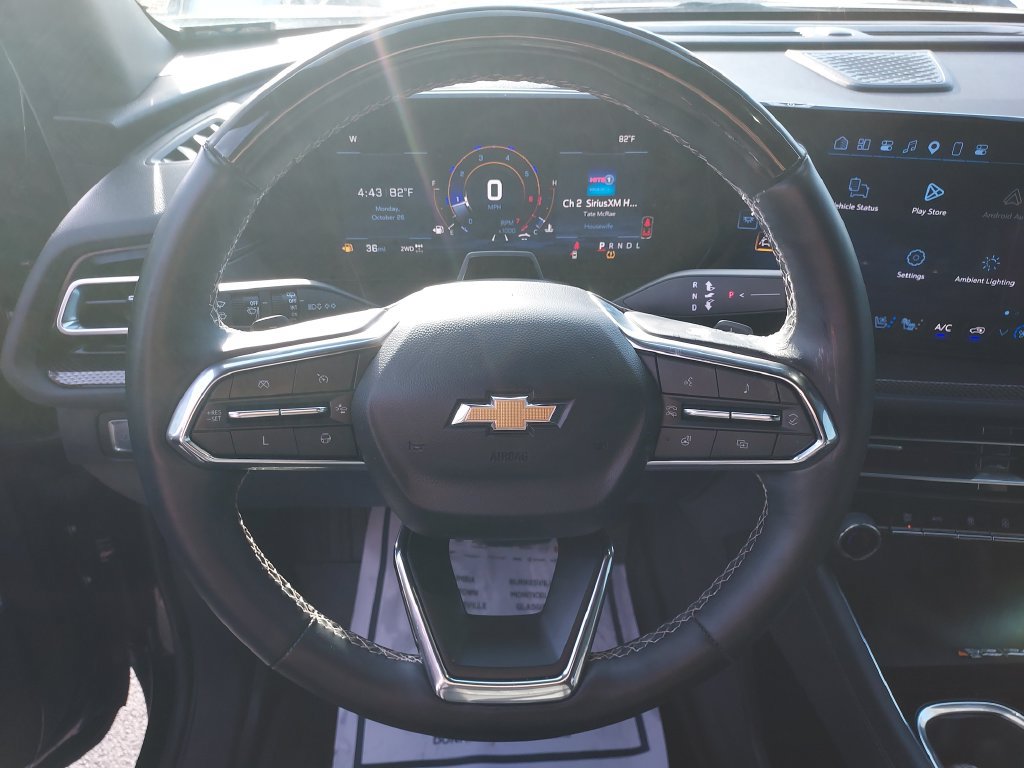 Used 2025 Chevrolet Traverse High Country w/ LPO, Floor Liner Package AWD/4WD image 17