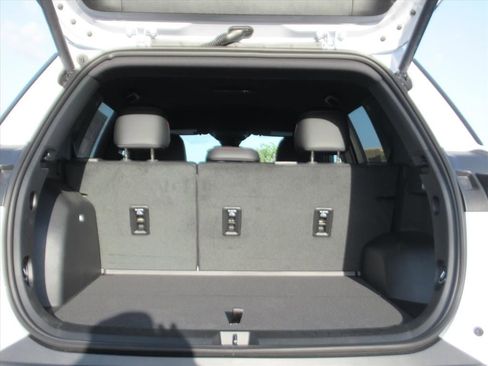 New 2026 Chevrolet Equinox RS w/ Convenience Package III image 30