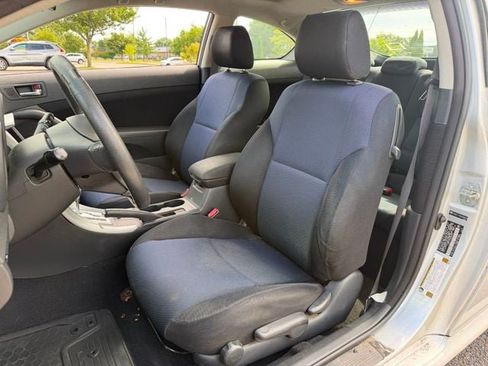 Used 2005 Scion tC FWD image 9