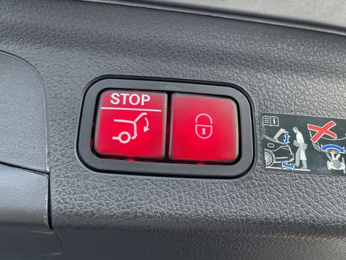 Certified 2025 Mercedes-Benz GLE 350 4MATIC image 11