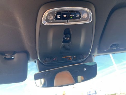 Used 2018 Volvo XC60 T5 Inscription image 14