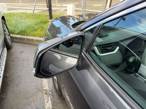 Used 2025 Toyota RAV4 XLE image 34