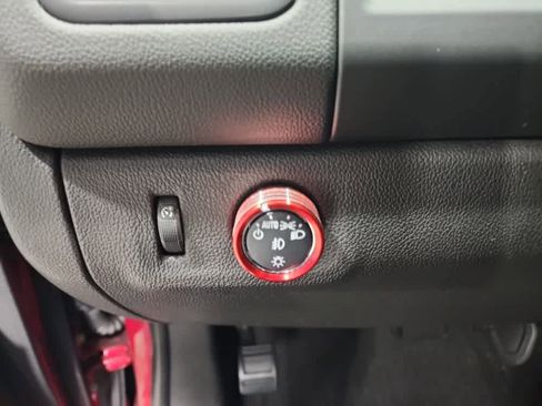 Used 2020 Chevrolet Colorado LT w/ Colorado RST Special Edition image 25