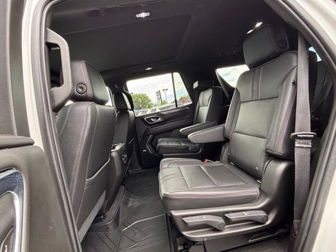 Used 2021 Chevrolet Tahoe RST w/ Luxury Package AWD/4WD image 20
