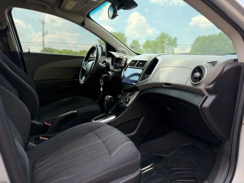 Used 2013 Chevrolet Sonic LT FWD image 10