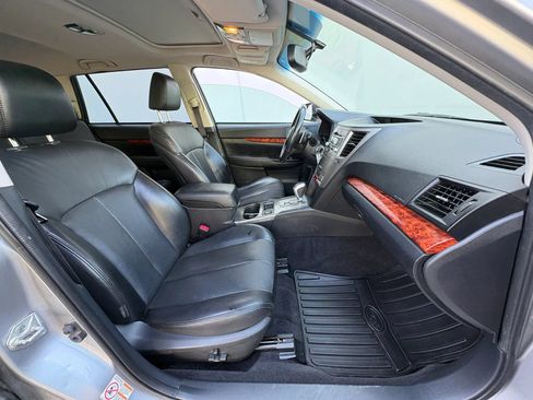 Used 2011 Subaru Outback 2.5i Limited w/ PWR Moonroof Pkg AWD/4WD image 20