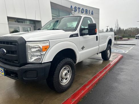 Used 2014 Ford F250 XL w/ Power Equipment Group image 8