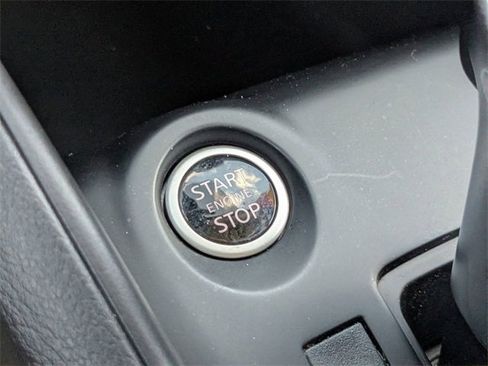 Used 2024 Nissan Kicks S image 8