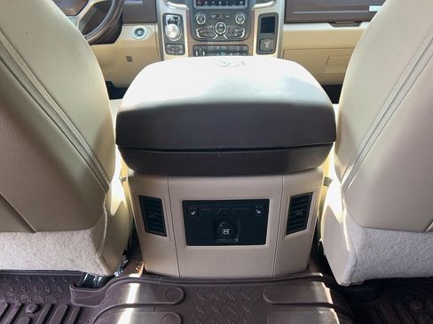Used 2017 RAM 1500 Laramie w/ Convenience Group AWD/4WD image 28