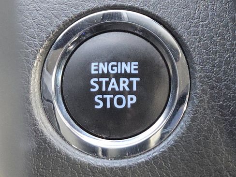 Used 2023 Toyota Camry XSE image 32