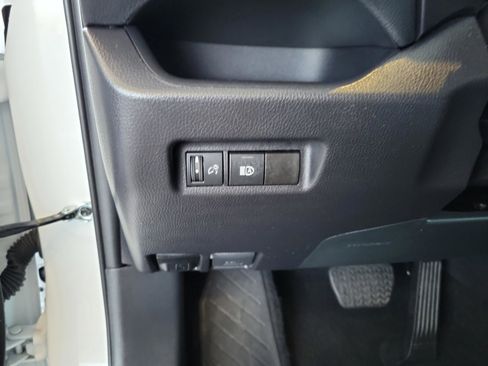 Used 2025 Toyota RAV4 LE image 9