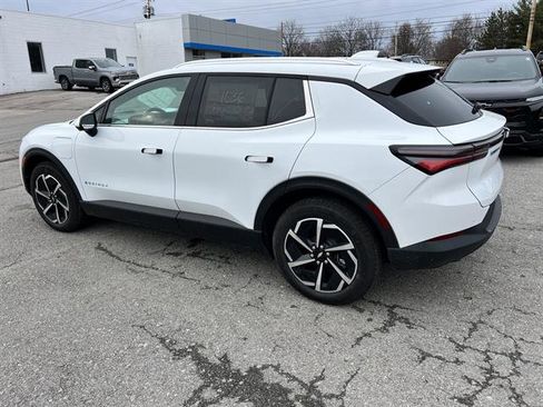 New 2026 Chevrolet Equinox EV LT image 3