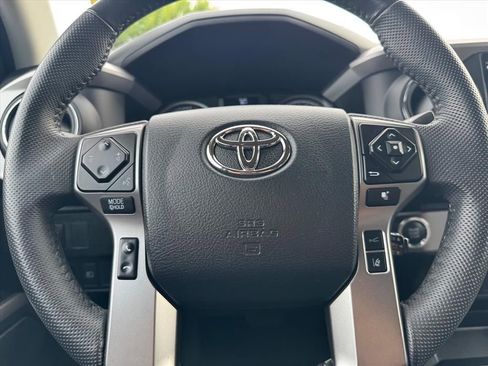 Used 2023 Toyota Tacoma SR5 RWD image 16
