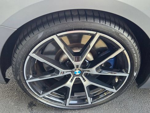Used 2022 BMW M850i xDrive Convertible w/ M Carbon Exterior Package AWD/4WD image 13