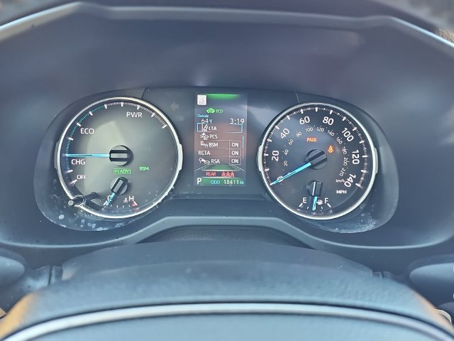 Used 2022 Toyota RAV4 XLE Premium AWD/4WD image 22