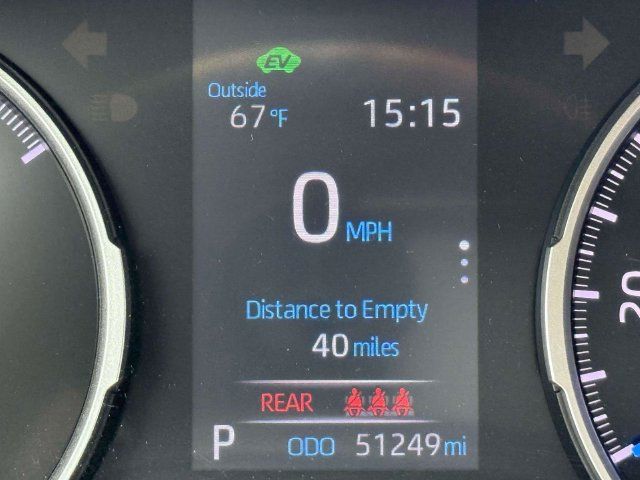 Used 2021 Toyota RAV4 XLE AWD/4WD image 21
