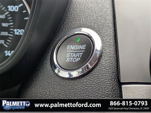 Used 2021 Ford EcoSport SES image 32