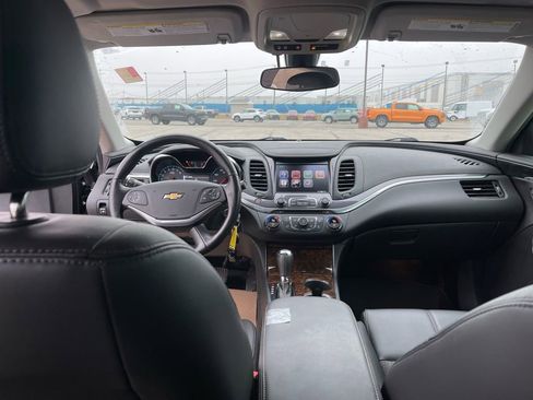 Used 2015 Chevrolet Impala LT image 20