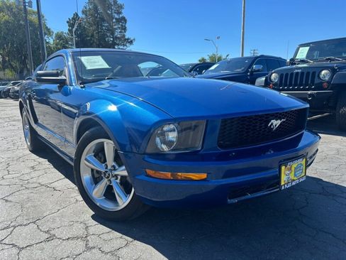 Used 2008 Ford Mustang GT Premium RWD image 1