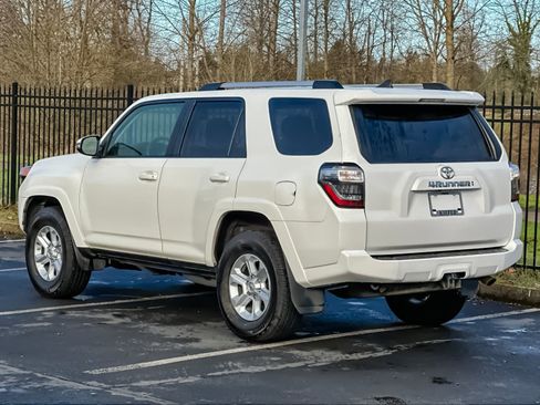 Used 2021 Toyota 4Runner SR5 Premium w/ Moonroof Package image 5
