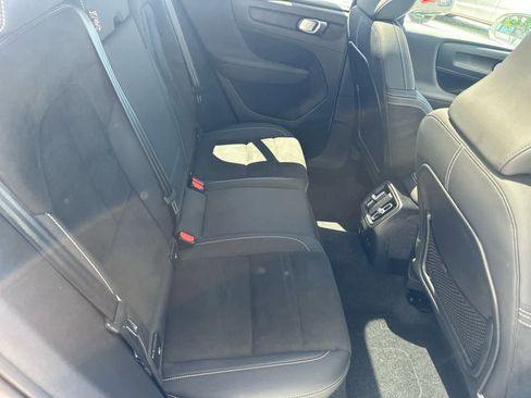Used 2023 Volvo C40 P8 Recharge Plus w/ Climate Package AWD/4WD image 40