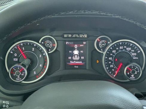 New 2026 RAM 2500 Big Horn AWD/4WD image 10