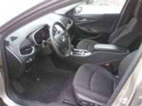 Used 2024 Chevrolet Malibu LT image 8