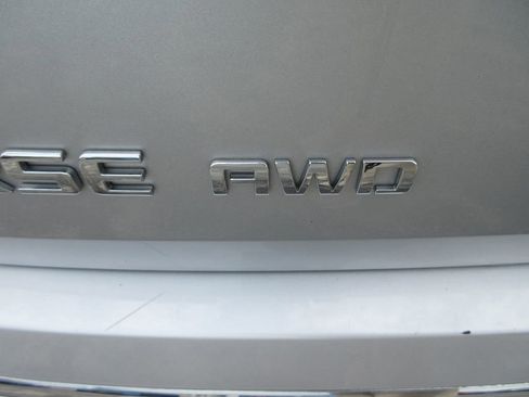 Used 2021 Chevrolet Traverse High Country w/ LPO, Floor Liner Package image 12