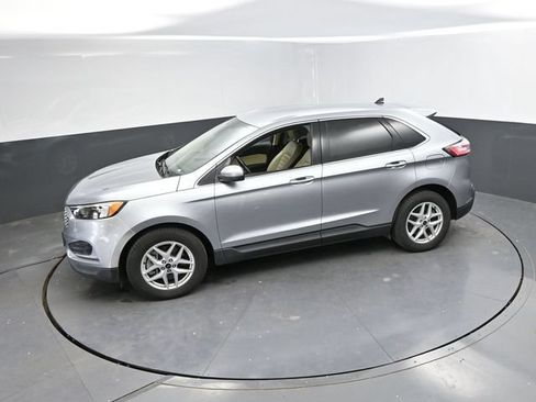 Used 2024 Ford Edge SEL AWD/4WD image 40