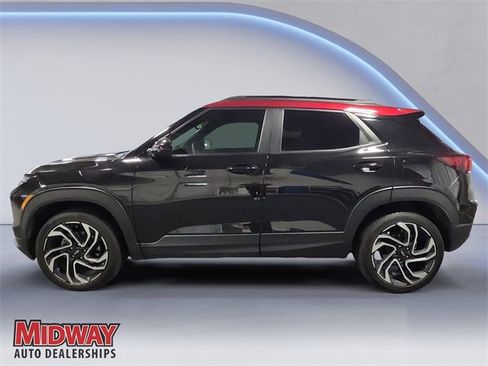 Used 2024 Chevrolet TrailBlazer RS w/ Convenience Package image 2