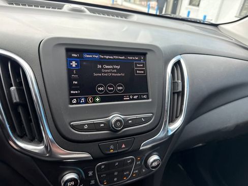 Used 2024 Chevrolet Equinox LT AWD/4WD image 24